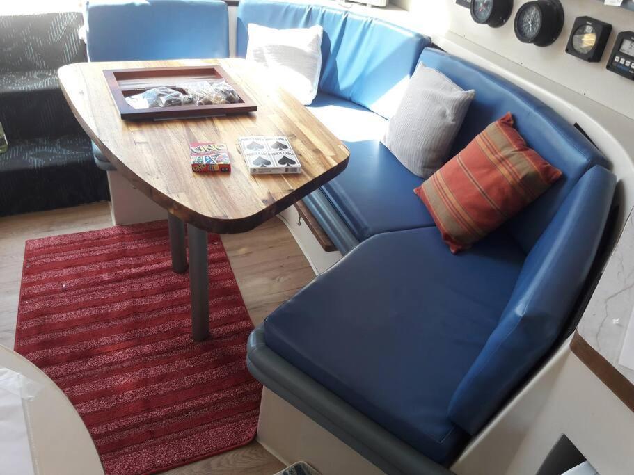 Yacht Stay Providence Marina 外观 照片