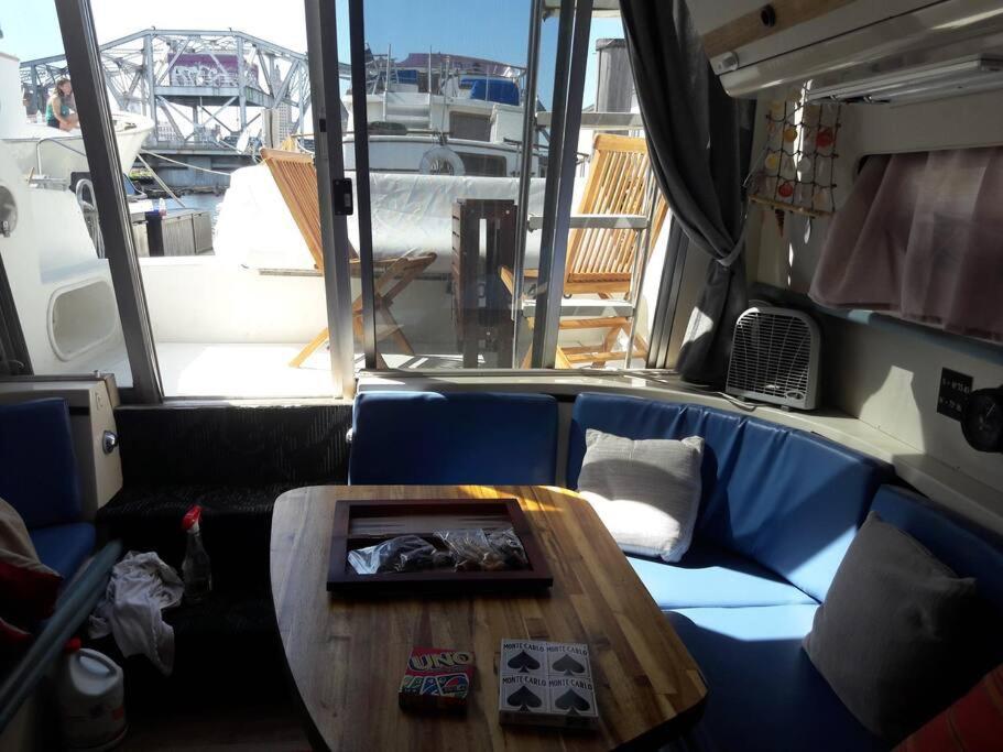 Yacht Stay Providence Marina 外观 照片
