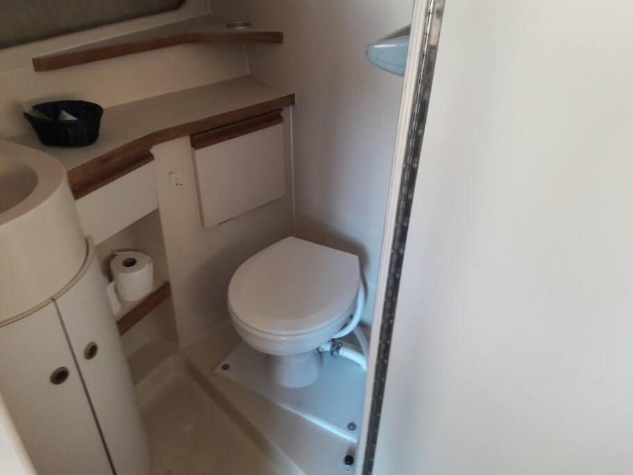 Yacht Stay Providence Marina 外观 照片