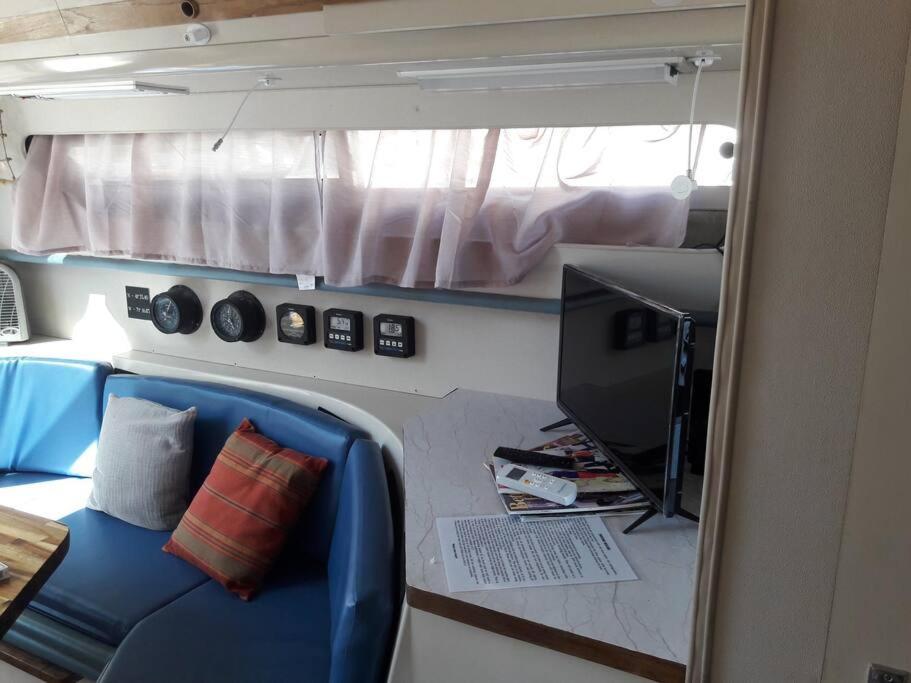 Yacht Stay Providence Marina 外观 照片